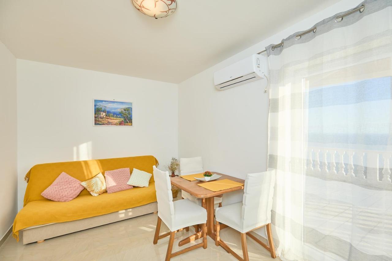 Apartments Baro Maranovici Bagian luar foto